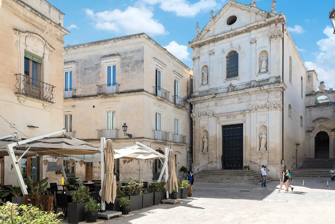 Alojamento de Acomodação e Pequeno-almoço Palazzo Charlie Acomodação com café da manhã Lecce