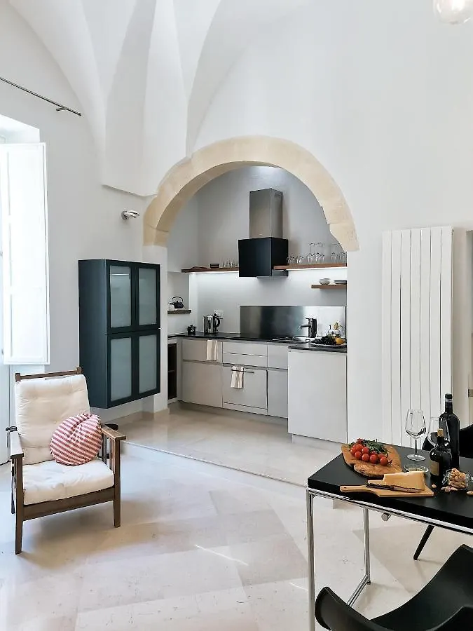 Bed and Breakfast Palazzo Charlie Lecce 0*,