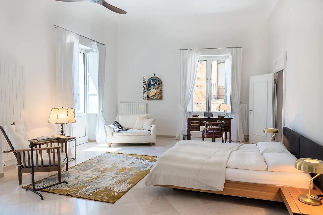 Bed and Breakfast Palazzo Charlie Lecce