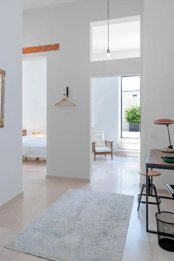Bed and Breakfast Palazzo Charlie Lecce